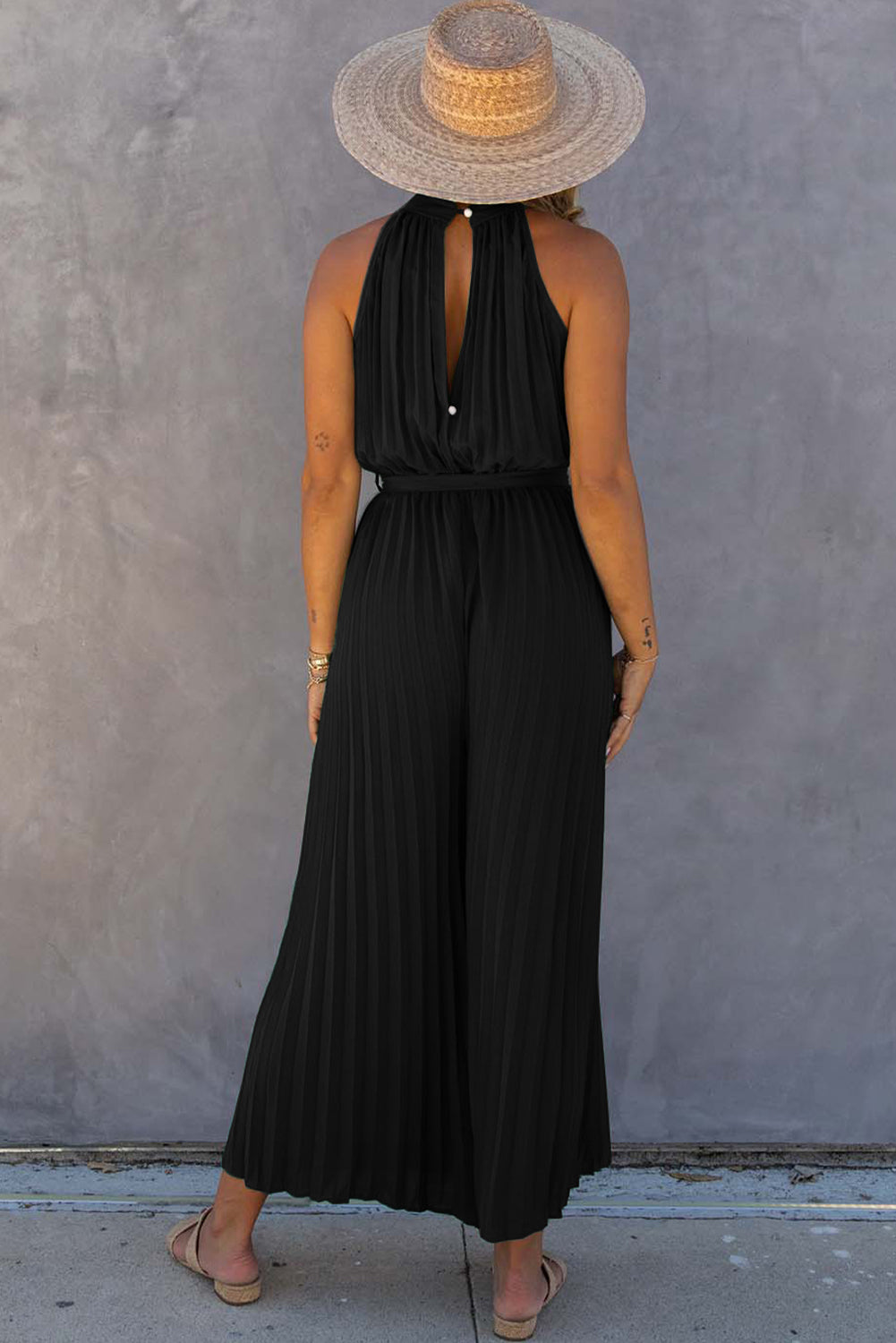 Green Halter Neck Pleated Wide Leg Jumpsuit with Belt